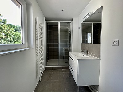 APPARTEMENT T3 A LOUER - CALUIRE ET CUIRE - 1127 € charges comprises par mois