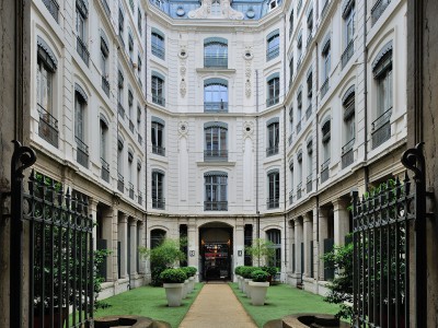 BUREAU A LOUER - LYON 1ER ARRONDISSEMENT - 155 m2 - 3966 € HC par mois