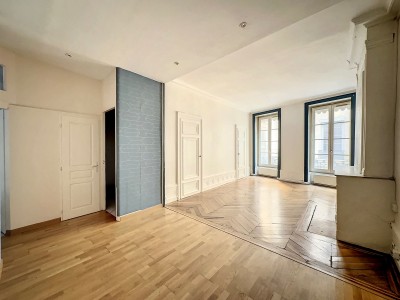 APPARTEMENT T3 A VENDRE - LYON 1ER ARRONDISSEMENT - 72 m2 - 329000 €