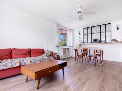 Appartement 3 pices avec balcons - 2 chambres A VENDRE - VENISSIEUX - 73,86 m2 - 230000 €