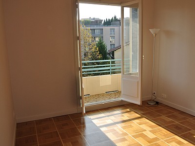 APPARTEMENT T2 A LOUER - CALUIRE ET CUIRE - 35.13 m2 - 810 € charges comprises par mois