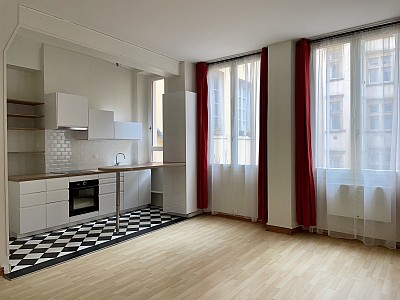 APPARTEMENT T2 A LOUER - LYON 1ER ARRONDISSEMENT - 43.9 m2 - 876 € charges comprises par mois