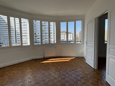 APPARTEMENT T4 A LOUER - LYON 3EME ARRONDISSEMENT METRO GARIBALDI - 93.35 m2 - 1590 € charges comprises par mois