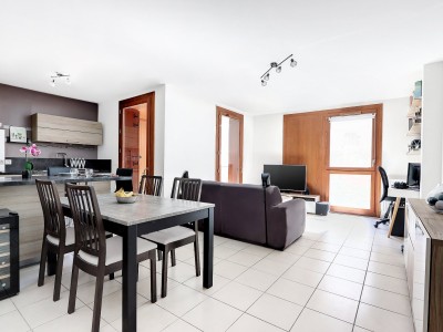 Appartement 3 pices avec loggia - 2 chambres - LYON 8EME ARRONDISSEMENT - 71 m2 - VENDU