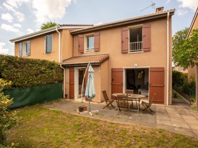 4 pices A VENDRE - ST GENIS LES OLLIERES - 96.29 m2 - 380000€