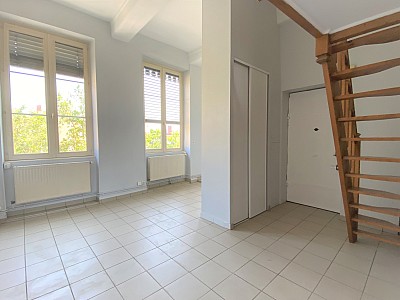 APPARTEMENT T3 A LOUER - LYON 4EME ARRONDISSEMENT - 58.25 m2 - 1131€ charges comprises par mois