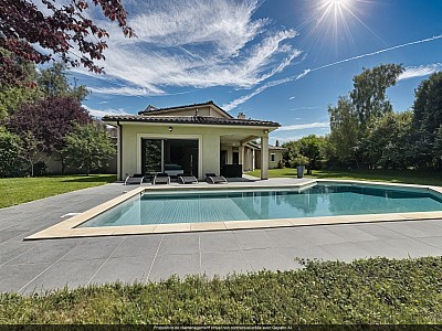 MAISON A LOUER - ST CYR AU MONT D OR - 177.64 m2 - 3 935 € charges comprises par mois