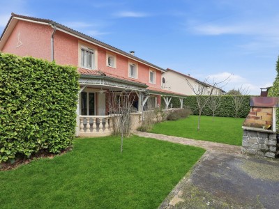 Maison 6 pi�ces - 4 chambres A VENDRE - GENAS - 157 m2 - 565�000�&euro;