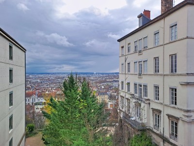 APPARTEMENT T3 A VENDRE - LYON 1ER ARRONDISSEMENT - 62 m2 - 260�000�&euro;