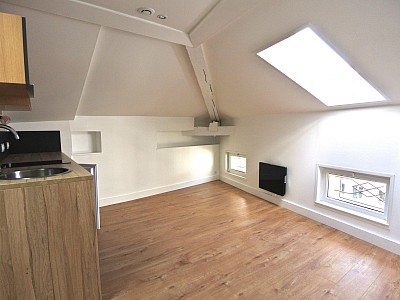 STUDIO A LOUER - CALUIRE ET CUIRE - 22.02 m2 - 475�&euro; charges comprises par mois