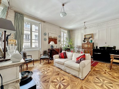 APPARTEMENT T2 A VENDRE - LYON 1ER ARRONDISSEMENT - 72.09 m2 - 370 000 &euro;