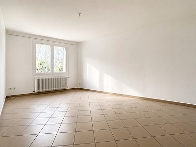 APPARTEMENT T3 A LOUER - CHAPONOST - 83.26 m2 - 855 &euro; charges comprises par mois
