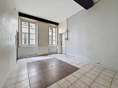 APPARTEMENT T2 A LOUER - LYON 6EME ARRONDISSEMENT - 40.57 m2 - 658 &euro; charges comprises par mois