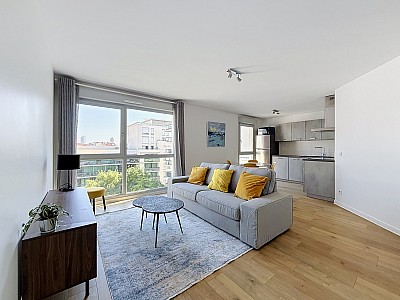 APPARTEMENT T2 A LOUER - LYON 7EME ARRONDISSEMENT - 47.36 m2 - 1 062 &euro; charges comprises par mois
