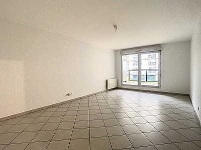 APPARTEMENT T3 A LOUER - LYON 7EME ARRONDISSEMENT - 72.55 m2 - 1 238 &euro; charges comprises par mois