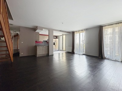 APPARTEMENT T4 A VENDRE - LYON 8EME ARRONDISSEMENT - 92 m2 - 419 000 &euro;