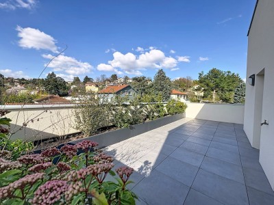 APPARTEMENT T4 A VENDRE - RILLIEUX LA PAPE CREPIEU - 78 m2 - 440 000 &euro;