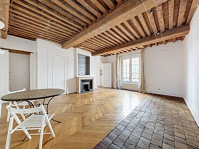 APPARTEMENT T2 A LOUER - LYON 2EME ARRONDISSEMENT - 62.05 m2 - 1 135 &euro; charges comprises par mois