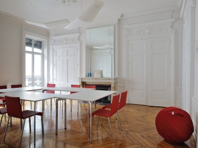 BUREAU A LOUER - LYON 1ER ARRONDISSEMENT - 155 m2 - 3966 € HC par mois