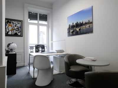BUREAU A LOUER - LYON 1ER ARRONDISSEMENT - 155 m2 - 3966 € HC par mois