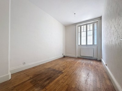 LOCAL COMMERCIAL A VENDRE - LYON 6EME ARRONDISSEMENT - 42 m2 - 185000€ 