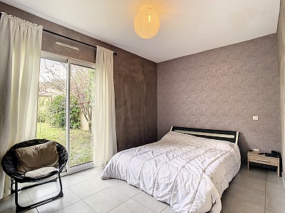 MAISON A LOUER - ST CYR AU MONT D OR - 177.64 m2 - 3935€ charges comprises par mois