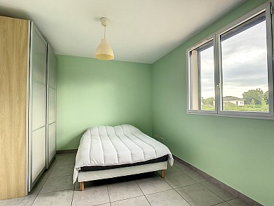 MAISON A LOUER - ST CYR AU MONT D OR - 177.64 m2 - 3935€ charges comprises par mois