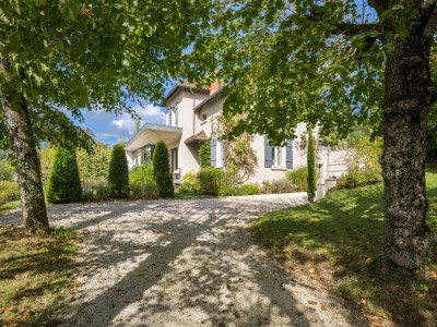 MAISON A VENDRE - CHARBONNIERES LES BAINS - 200 m2 - 1195000€