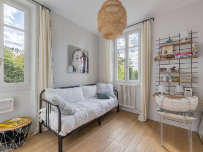 MAISON A VENDRE - CHARBONNIERES LES BAINS - 200 m2 - 1195000€