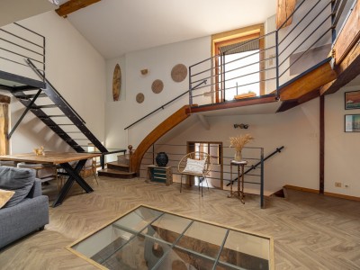 Maison de ville 6 pièces avec terrasse -4 chambres A VENDRE - FONTAINES ST MARTIN - 219 m2 - 620 000 €