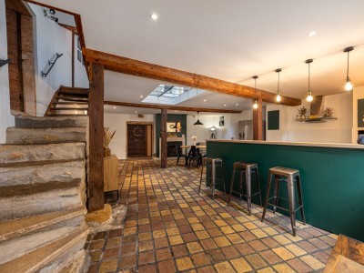 Maison de ville 6 pièces avec terrasse -4 chambres A VENDRE - FONTAINES ST MARTIN - 219 m2 - 620 000 €