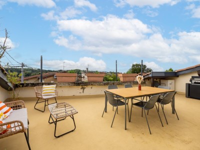 Maison de ville 6 pièces avec terrasse -4 chambres A VENDRE - FONTAINES ST MARTIN - 219 m2 - 620 000 €