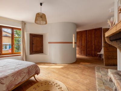 Maison de ville 6 pi�ces avec terrasse - 4 chambre A VENDRE - FONTAINES ST MARTIN - 219 m2 - 599�000�&euro;