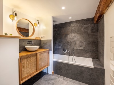 Maison de ville 6 pi�ces avec terrasse - 4 chambre A VENDRE - FONTAINES ST MARTIN - 219 m2 - 599�000�&euro;