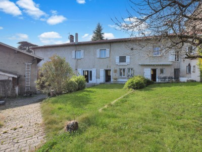 MAISON A VENDRE - FONTAINES ST MARTIN - 263 m2 - 845 000 €