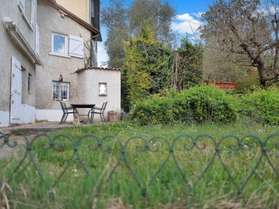 MAISON A VENDRE - FONTAINES ST MARTIN - 263 m2 - 845 000 €