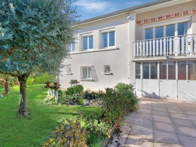 Maison 4 pièces - 2 chambres A VENDRE - MEYZIEU - 105 m2 - 325 000 €