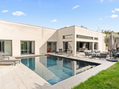 MAISON 4 CHAMBRES AVEC PISCINE A VENDRE - MONTANAY - 223 m2 - 1050000€