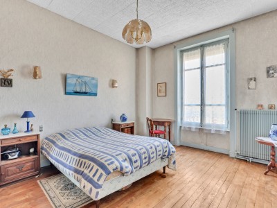 Maison 5 pièces - 3 chambres A VENDRE - OULLINS - 116 m2 - 530 000 &euro;