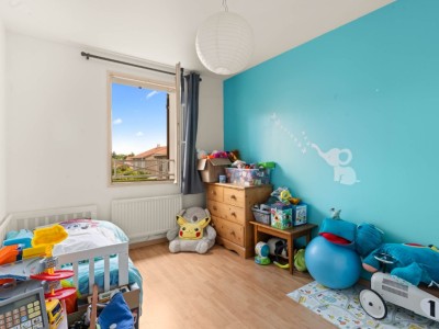 4 pices A VENDRE - ST GENIS LES OLLIERES - 96.29 m2 - 380000€