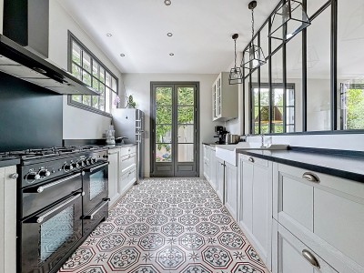 Maison de 6 pices A VENDRE - TASSIN LA DEMI LUNE - 180.2 m2 - 1040000€