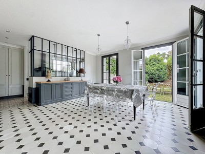 Maison de 6 pices A VENDRE - TASSIN LA DEMI LUNE - 180.2 m2 - 1040000€