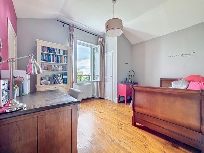 Maison de 6 pices A VENDRE - TASSIN LA DEMI LUNE - 180.2 m2 - 1040000€