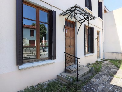 Maison 7 pices - 4 chambres - VILLEURBANNE - 107 m2 - VENDU