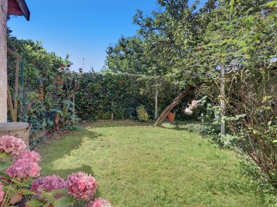 Maison 7 pices - 4 chambres - VILLEURBANNE - 107 m2 - VENDU
