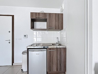 STUDIO A LOUER - BRON - 36.28 m2 - 705�&euro; charges comprises par mois