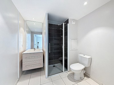 STUDIO A LOUER - BRON - 36.28 m2 - 705�&euro; charges comprises par mois