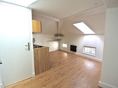 STUDIO A LOUER - CALUIRE ET CUIRE - 22.02 m2 - 475�&euro; charges comprises par mois