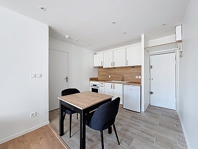 STUDIO A LOUER - LYON 1ER ARRONDISSEMENT - 32.17 m2 - 825�&euro; charges comprises par mois