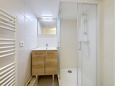 STUDIO A LOUER - LYON 1ER ARRONDISSEMENT - 18.68 m2 - 677 &euro; charges comprises par mois